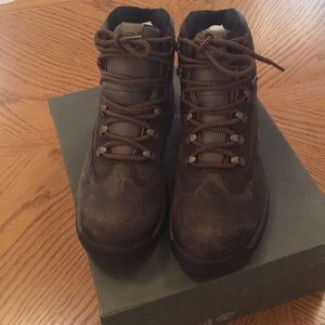 Men’s Timberland brown hiking boots - size 10.5 M
